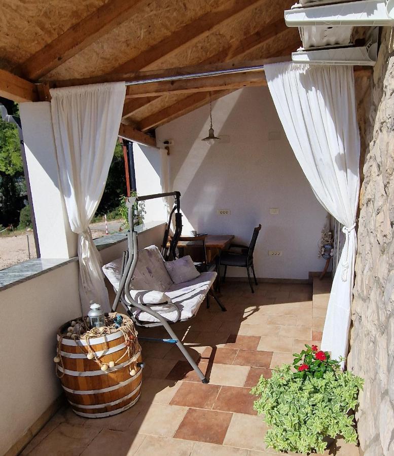 Apartmani Dutkovic Vrboska Esterno foto