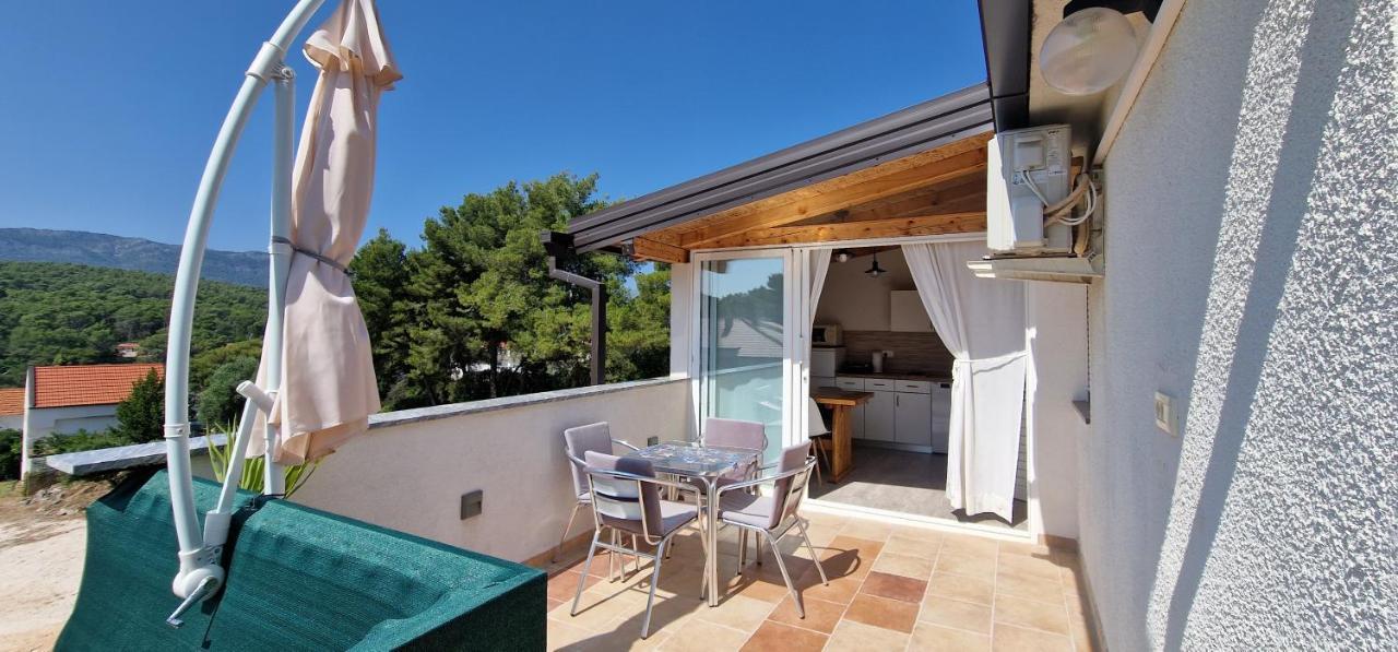 Apartmani Dutkovic Vrboska Esterno foto