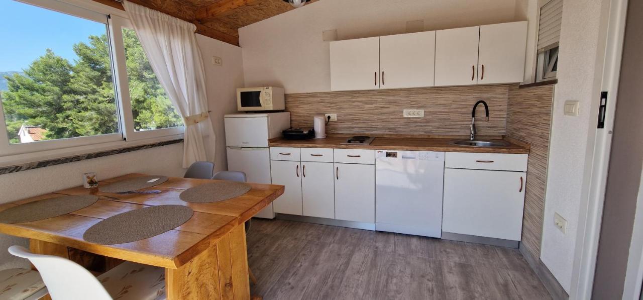 Apartmani Dutkovic Vrboska Esterno foto