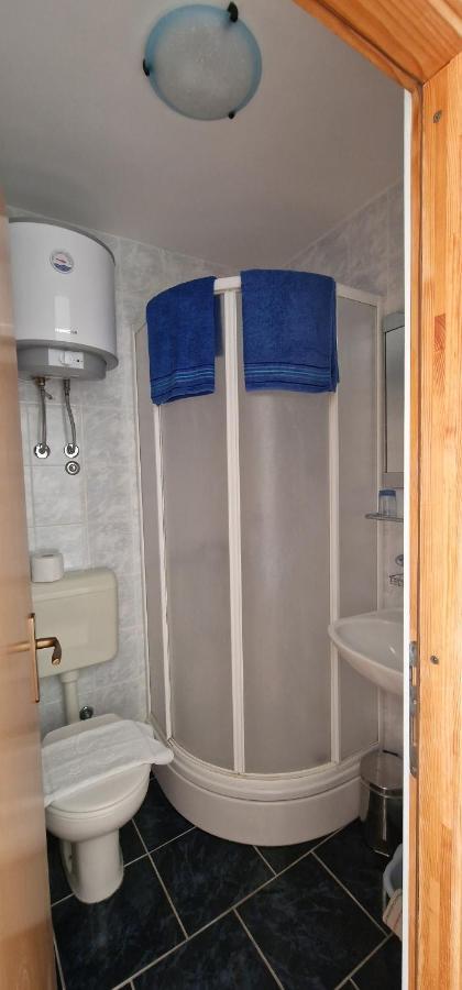 Apartmani Dutkovic Vrboska Esterno foto