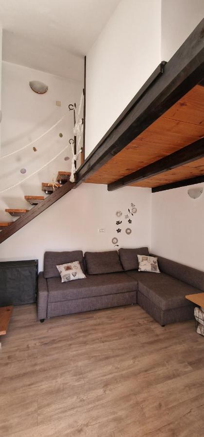 Apartmani Dutkovic Vrboska Esterno foto