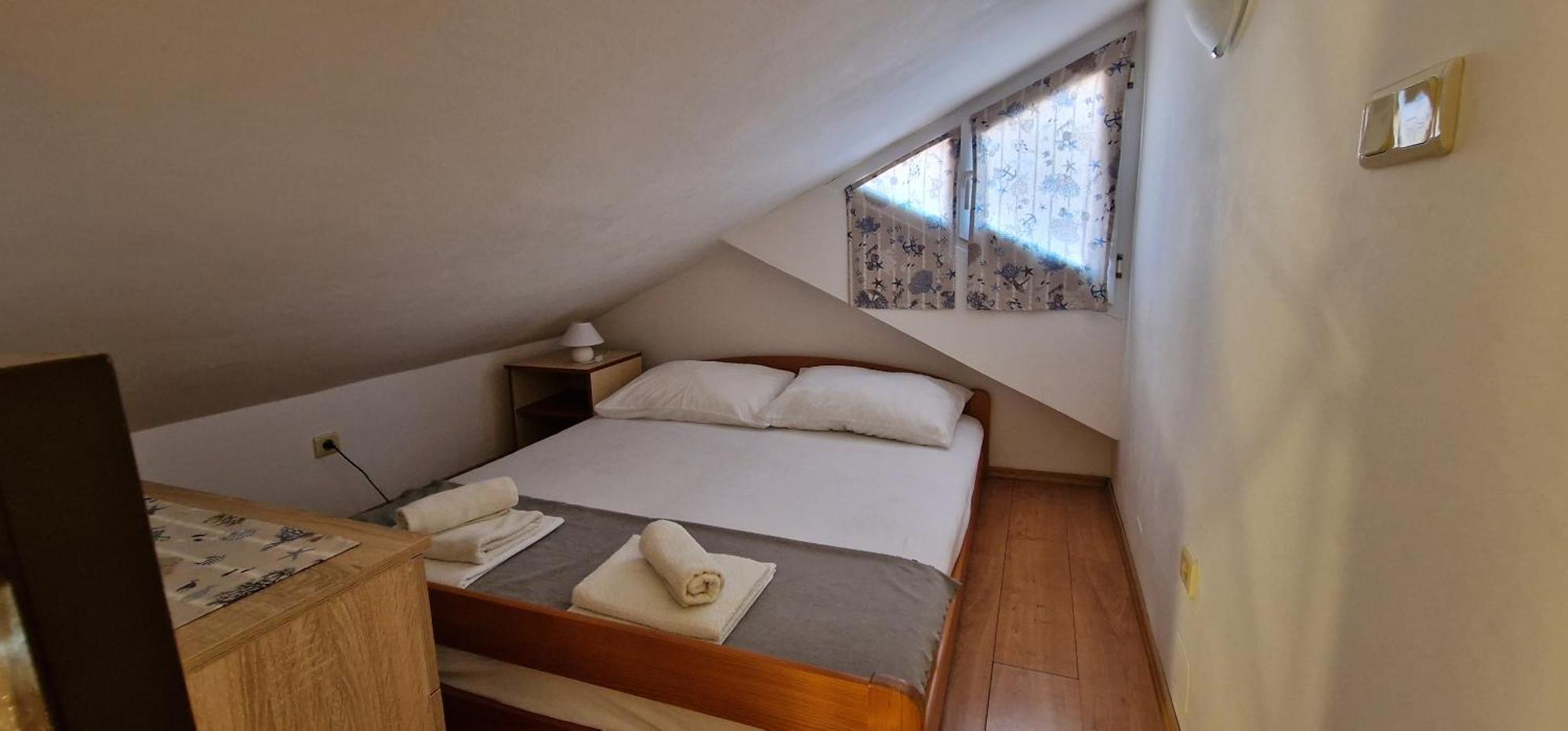 Apartmani Dutkovic Vrboska Esterno foto