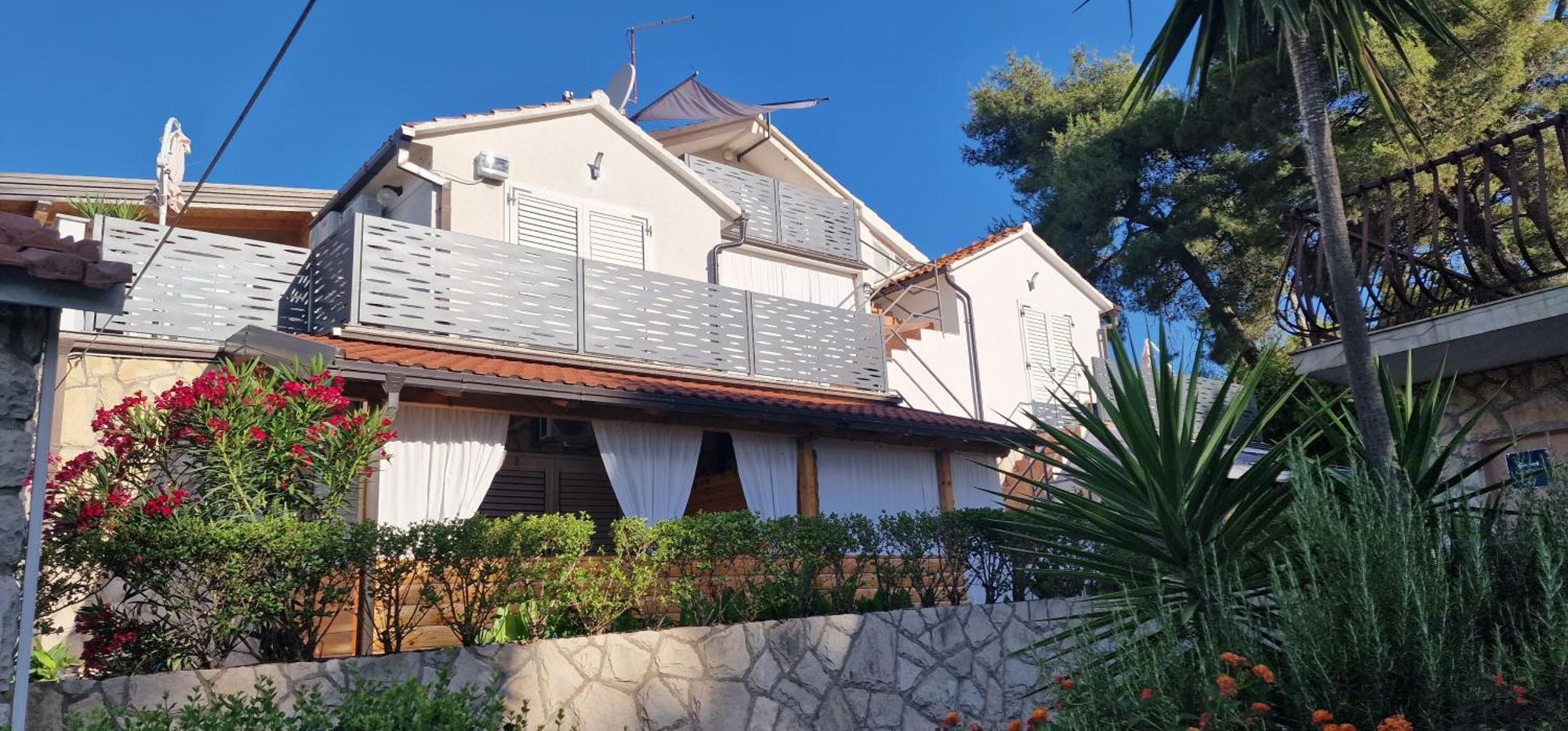 Apartmani Dutkovic Vrboska Esterno foto